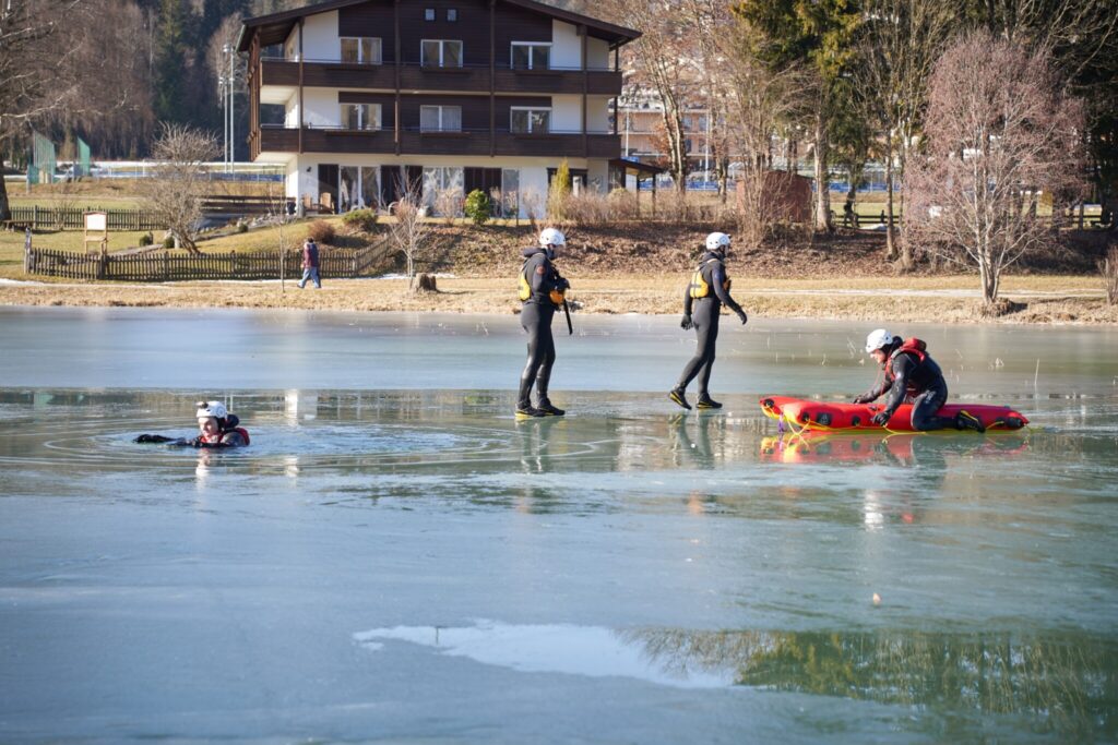 Eisretterübung_320