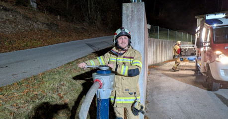 PXL_20251106_195329185