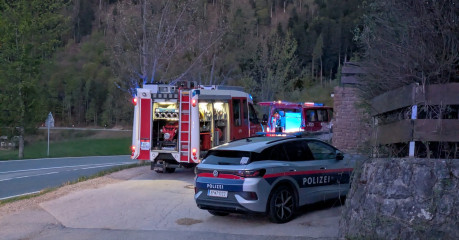 PXL_20260423_183348838